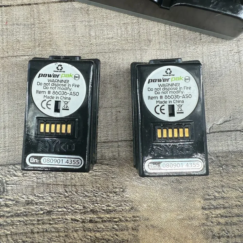 Nyko Charge Station Xbox 360 For Wireless Controllers Two Packs As Is